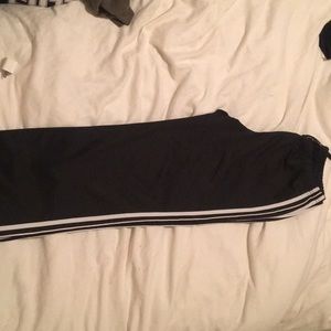 Tie in front (negotiate price:)